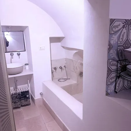 Cozy Characteristic Ostuni